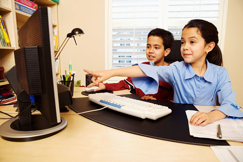 Gender Bender! What Boys Think of Girl Geeks