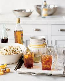 Happy Hour: Vanilla Rum Colas Happy Hour: Vanilla Rum Colas