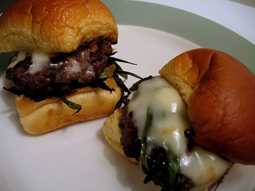 Yummy Link: Honey Scallion Sliders