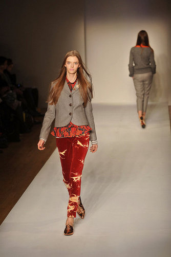 Karen Walker Fall 08 Fashion Show Karen Walker Fall 08 Fashion Show
