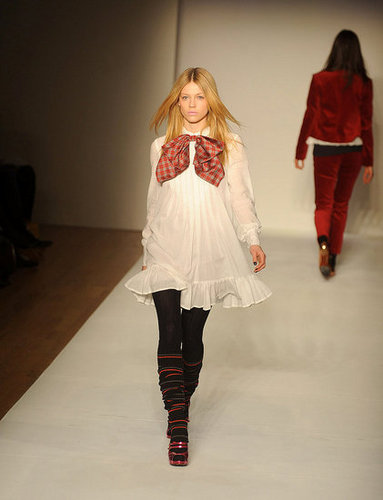 Karen Walker Fall 08 Fashion Show Karen Walker Fall 08 Fashion Show