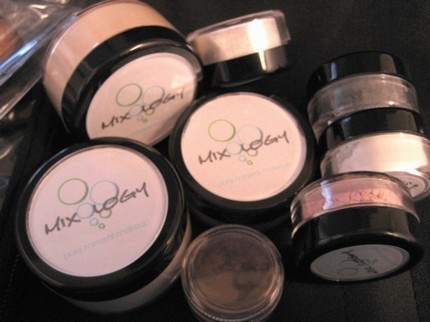 Bella Brand: Mixology Makeup Bella Brand: Mixology Makeup