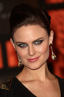 Emily Deschanel's makeup and hair at the 2008 Critics' Choice Awards
