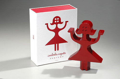 Fragrance Review: Isabela Capeto