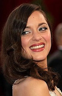 Oscar makeup trend: Shimmer