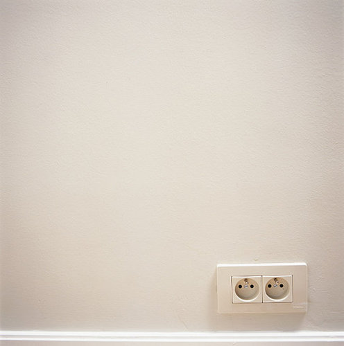 Casa Link: Stop Electrical Outlet Drafts