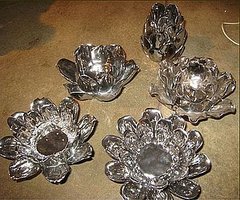 Steal of the Day: Silver Porcelain Flower Tea Light Holder