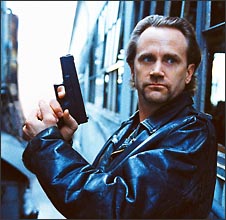 Lee Tergesen of Oz and a buncha other stuff....