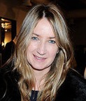 Fab Flash: Queen Honours Fashion Industry 