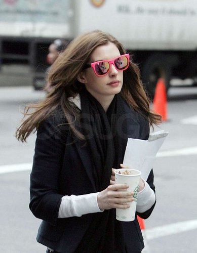 Cheap & Chic: The Power of Hot Pink 