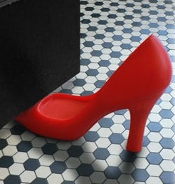 Simply Fab: Foot in the Door Shoe Stop Simply Fab: Foot in the Door Shoe Stop
