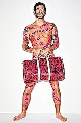 Marc Jacobs Honors Stephen Sprouse With Louis Vuitton Limited Edition Capsule Collection Marc Jacobs Honors Stephen Sprouse With Louis Vuitton Limited Edition Capsule Collection