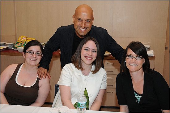 Angel Sanchez with me & two other wedding bloggers who attended