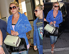 Britney Heads To Mississippi For Jamie Lynn Baby, Sells Home Britney Heads To Mississippi For Jamie Lynn Baby, Sells Home