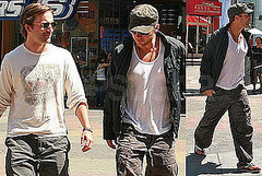 Photos of Ryan Phillippe Out With Friend Breckin Meyer in LA Photos of Ryan Phillippe Out With Friend Breckin Meyer in LA