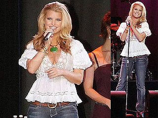 Photos of Jessica Simpson Performing in Canada