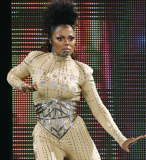 Photo of Janet Jackson, Who Was Hospitalized Yesterday and Had to Cancel Show in Montreal