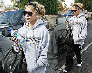 Photos of Jessica Simpson Wearing a Dallas Cowboys Sweatshirt
