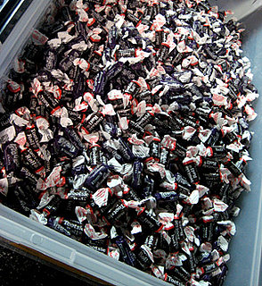 Rant About a Gym Giving Away Tootsie Rolls