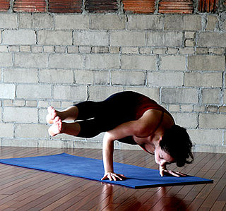 Strike a Yoga Pose: Straight Legs Side Crow 