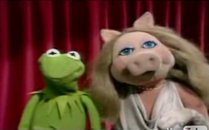 Miss Piggy Sings Peaches
