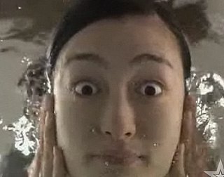 The Amazing Non-Blinking Woman