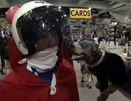 Triumph the Insult Comic Dog at Comic-Con