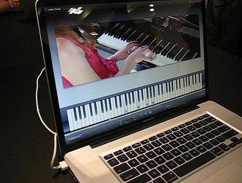 Up Close With Garageband's Learn to Play Feature 