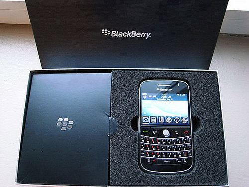 John Mayer Gets a BlackBerry Bold. . . Before Anyone Else