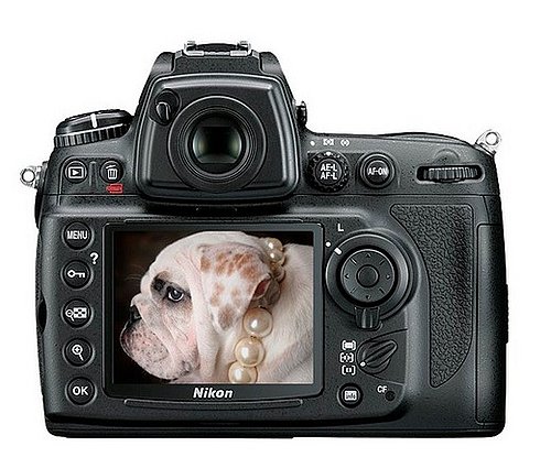 Daily Tech: Nikon Unveils Their New Full-Frame DSLR Camera