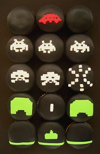 Edible Geek: Space Invaders Cupcakes 