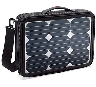Solar Laptop Bag: Are These Things Getting Better, or Worse? 