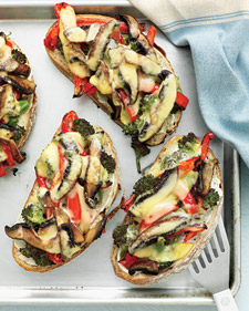 Fast & Easy Dinner: Portobello, Broccoli, and Red-Pepper Melts