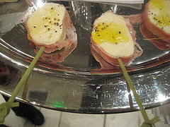No Brainer Appetizer: Proscuitto-Wrapped Mozzarella Skewers