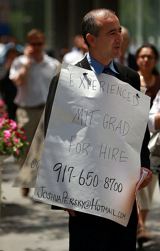 Experienced MIT Alumni Goes to Job Hunting Extremes