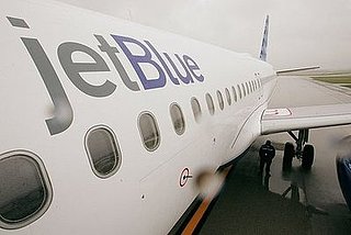 JetBlue CEO Takes 50 Percent Salary Cut