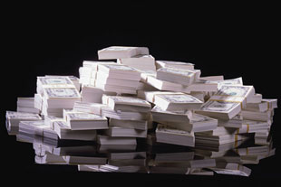 AIG's Robert Willumstad Declines $22 Million Golden Parachute