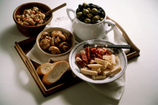 Holiday Survival: Keep Track to Keep the Pounds Off