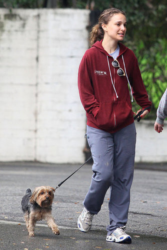 Natalie Portman Walks Her Dog Natalie Portman Walks Her Dog