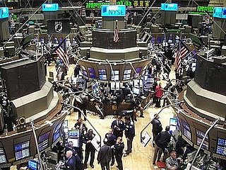 Wall Street Tumbles Below 10,000 Amid Global Sell-Off