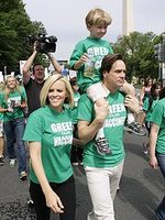 Lil Links: Jenny McCarthy Responds to Savage's Remarks