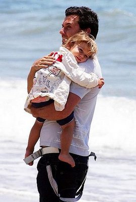 Kingston Rossdale soaked up the sun and daddy Gavin's love. Kingston Rossdale soaked up the sun and daddy Gavin's love.