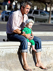 Lil Links: Dermot's Got a Beach Babe! Lil Links: Dermot's Got a Beach Babe!