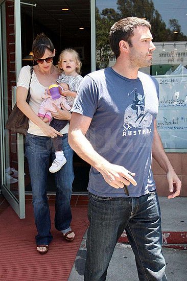 The Garner-Affleck Family Enjoys Some Quality Time The Garner-Affleck Family Enjoys Some Quality Time
