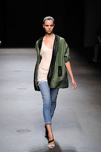 Yigal Azrouel Spring 2009 Runway Show Yigal Azrouel Spring 2009 Runway Show
