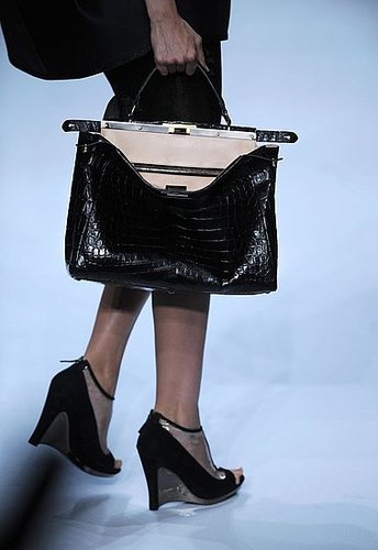 Milan Fashion Week Spring 2009 Bag Trend Round Up Milan Fashion Week Spring 2009 Bag Trend Round Up
