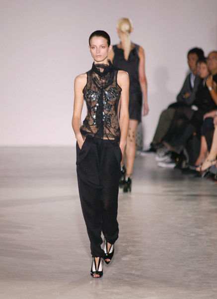 Paris Fashion Week: Sharon Wauchob Spring 2009 Paris Fashion Week: Sharon Wauchob Spring 2009