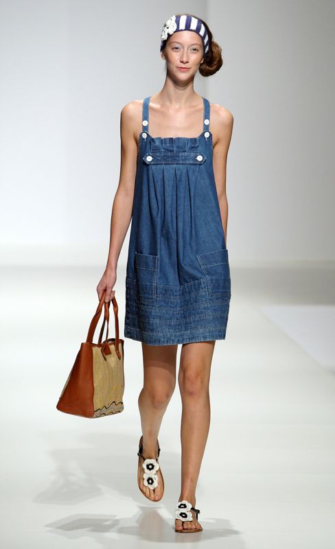 Paris Fashion Week: Cacharel Spring 2009 Paris Fashion Week: Cacharel Spring 2009