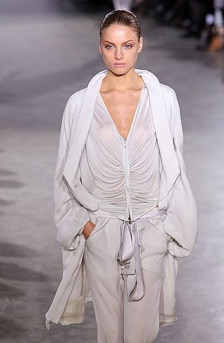 Paris Fashion Week: Sharon Wauchob Spring 2009 Paris Fashion Week: Sharon Wauchob Spring 2009