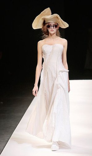 Paris Fashion Week: Yohji Yamamoto Spring 2009 Paris Fashion Week: Yohji Yamamoto Spring 2009
